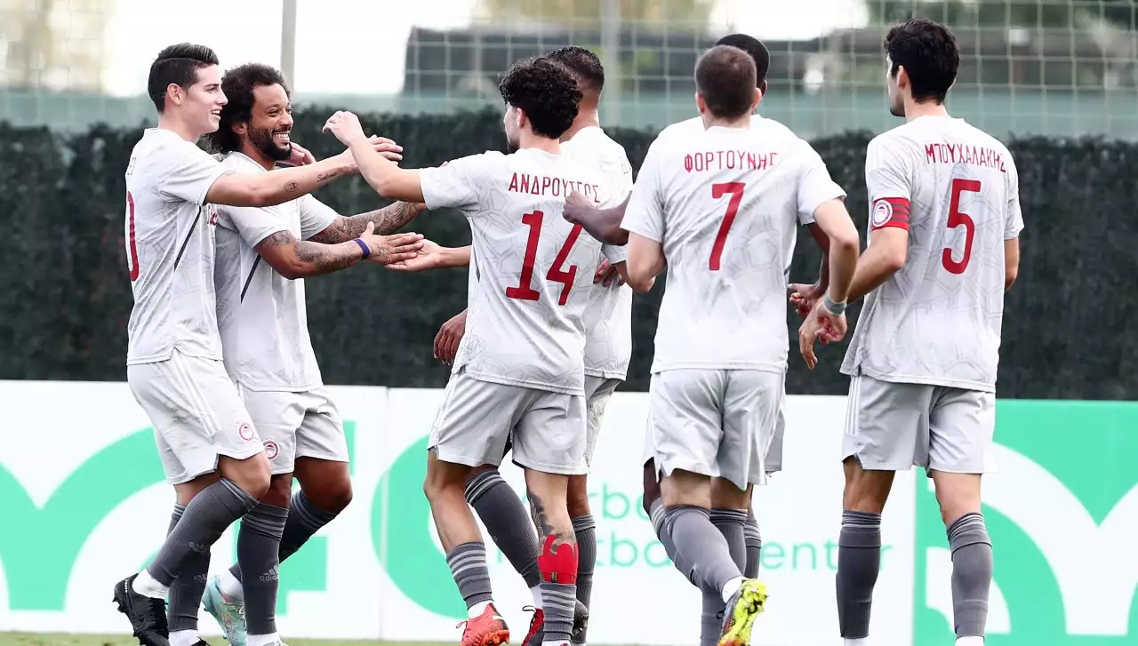 Με ισοπαλία 3-3 απέναντι στην Σταντάρ Λιέγης ολοκλήρωσε ο Ολυμπιακός τη μίνι προετοιμασία του