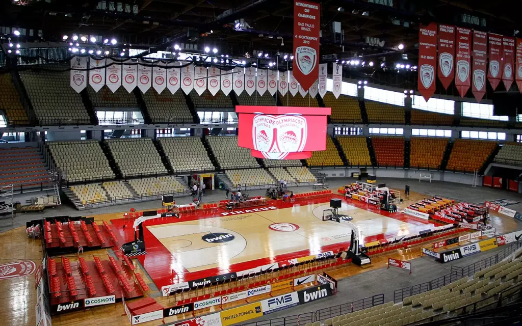 Ολυμπιακός – Παναθηναϊκός: Επεισόδια έξω από το ΣΕΦ