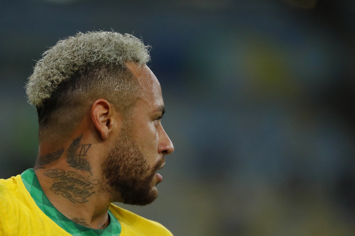Μουντιάλ 2022: «Ο Νεϊμάρ κάλεσε τον κομμωτή του στο Κατάρ για να τον κάνει ξανθό»