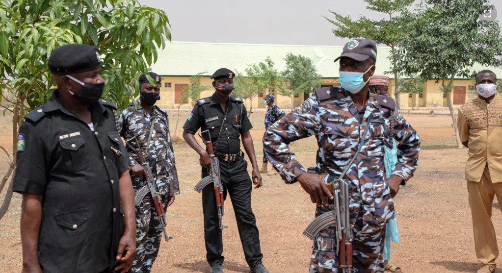 Εισβολή ενόπλων σε ισλαμικό τέμενος στη Νιγηρία – Πήραν 13 ομήρους