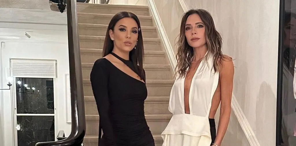 Βικτόρια Μπέκαμ-Έυα Λονγκόρια: Οι δύο κολλητές εντυπωσιάζουν σε βραδινή έξοδο (φωτό)