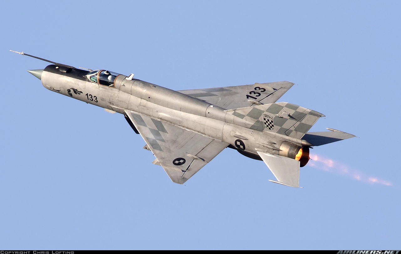 Κροατία: Συνετρίβη μαχητικό αεροσκάφος MiG-21 κατά την διάρκεια  εκπαιδευτικής πτήσης – Σώθηκαν οι δύο πιλότοι (upd)