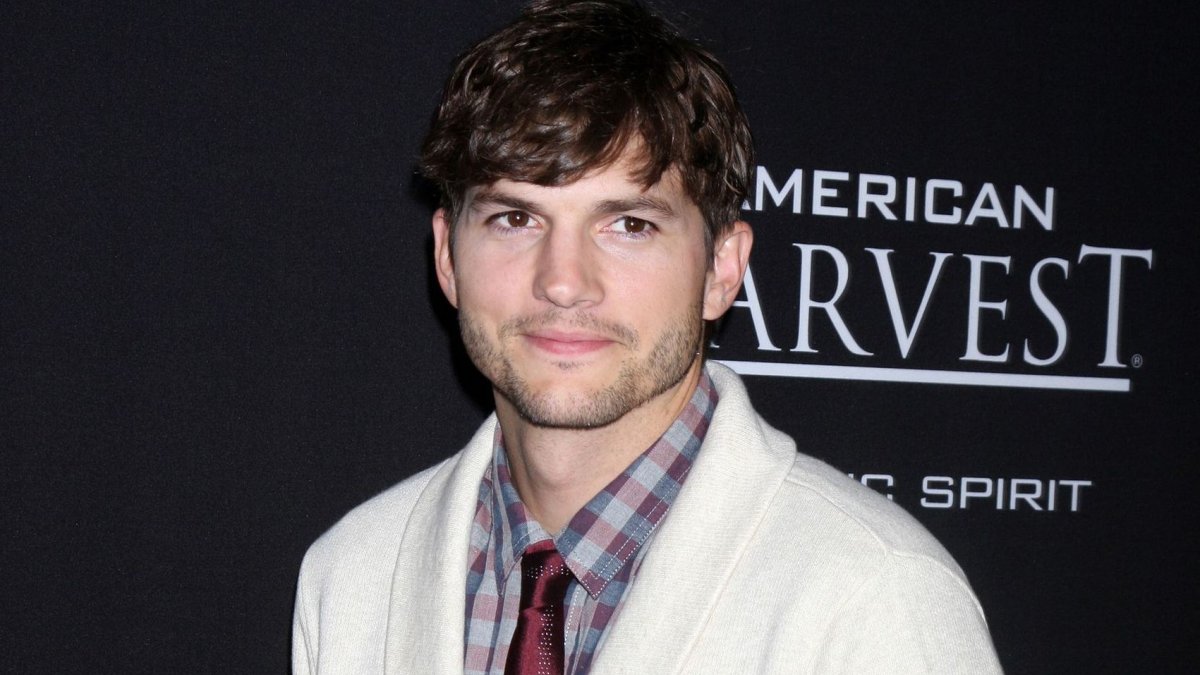 Άστον Κούτσερ: Έδωσε μάχη ζωής με σπάνιο αυτοάνοσο νόσημα – Τι είναι η αγγειίτιδα