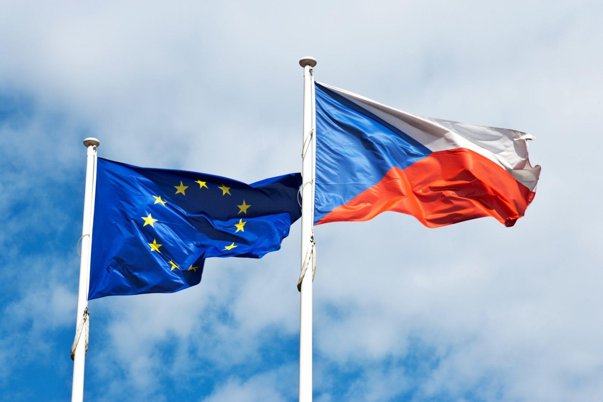 ΕΕ: Η τσεχική προεδρία θα επιδιώξει να παρακάμψει το ουγγρικό βέτο στη βοήθεια προς Ουκρανία