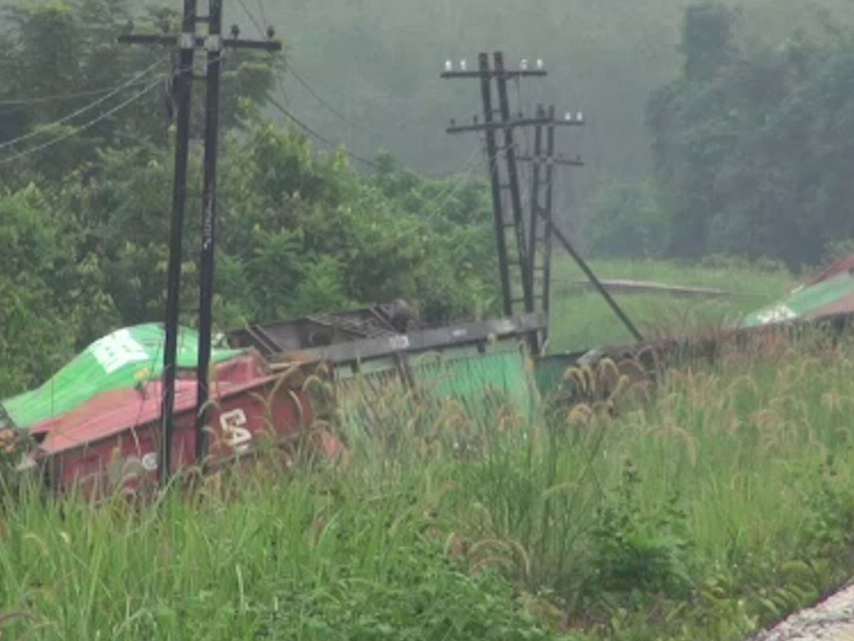 Ταϊλάνδη: Τουλάχιστον τρεις νεκροί σε εκρήξεις σε σιδηροτροχιές στον νότο