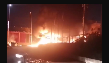Εκτός ελέγχου οι Ρομά: Έβαλαν φωτιά σε αστικό λεωφορείο στο Μενίδι – Ρίχνουν βόμβες και μπλοκάρουν δρόμους (βίντεο-φωτό)