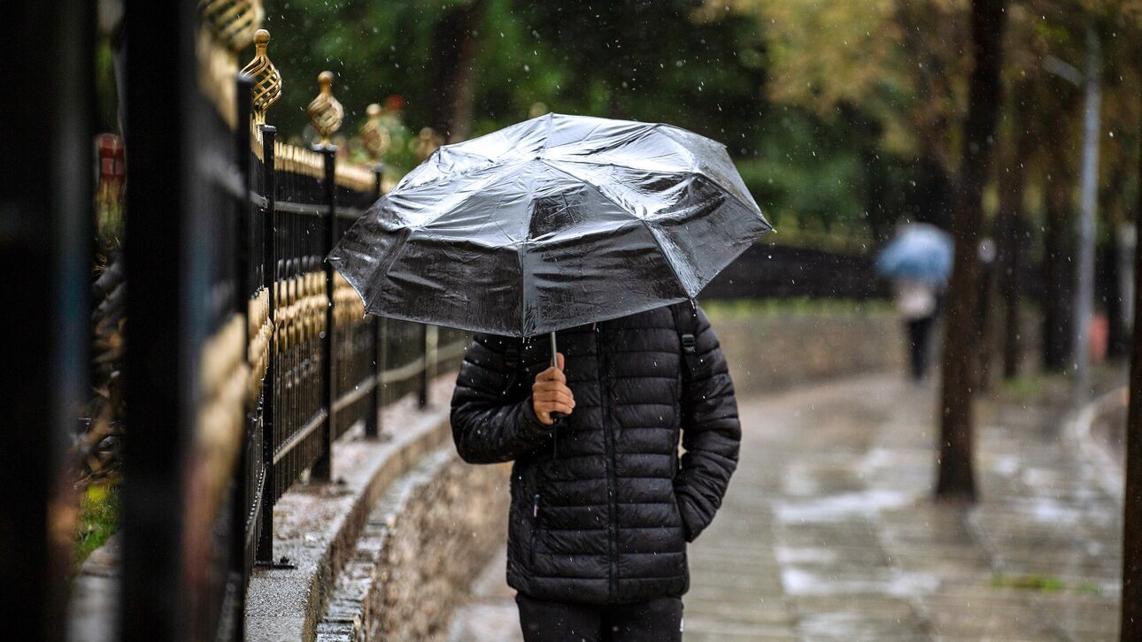 Καιρός: Με τοπικές βροχές και καταιγίδες η σημερινή μέρα – Η πρόγνωση της ΕΜΥ