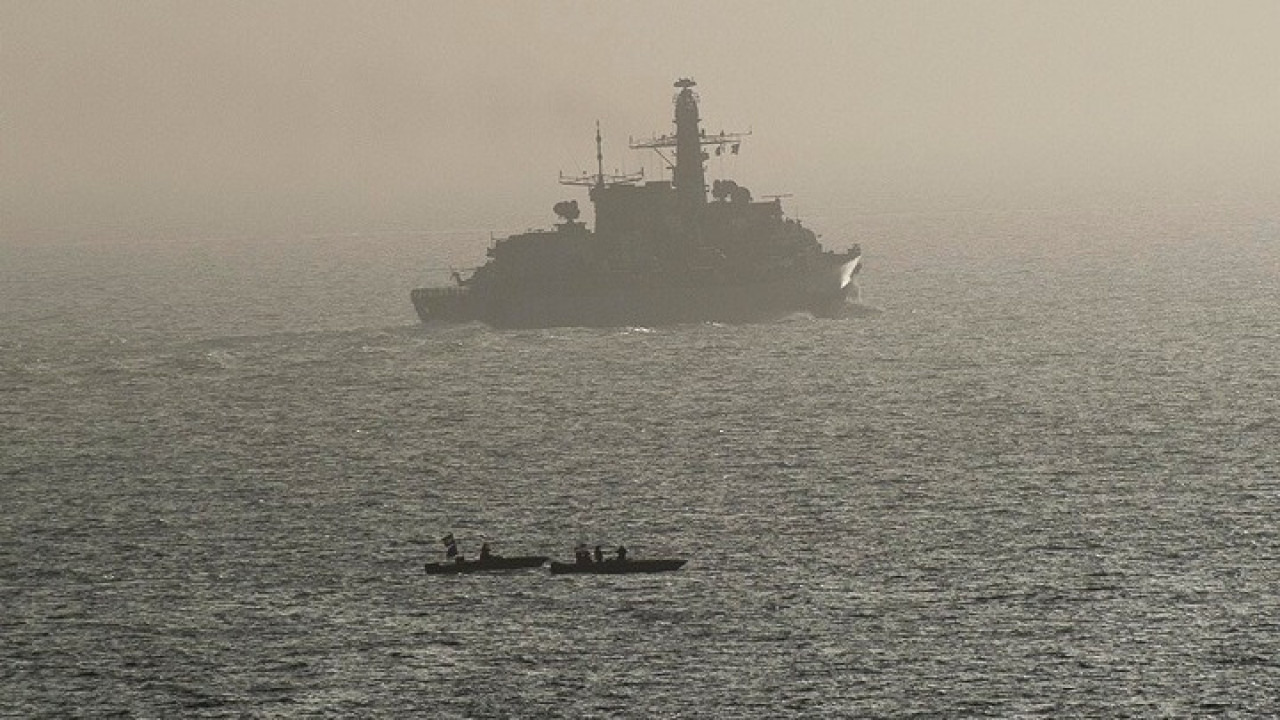 CENTCOM: Ιρανικό στρατιωτικό σκάφος πλησίασε αμερικανικά πολεμικά πλοία στα Στενά του Ορμούζ