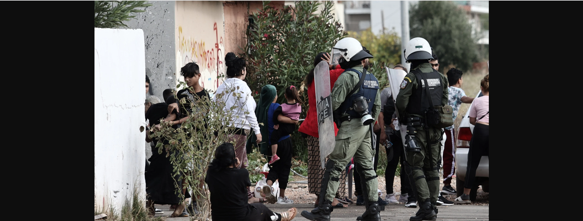 Δυτική Αττική: Επτά συλλήψεις στην αστυνομική επιχείρηση μετά τις ταραχές των Ρομά (upd)