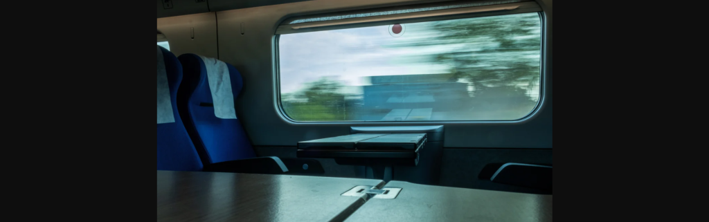 Κίνα: Άνδρας «έφαγε» πρόστιμο 478 δολαρίων επειδή έγειρε προς τα πίσω την πλάτη του καθίσματός του στο τρένο