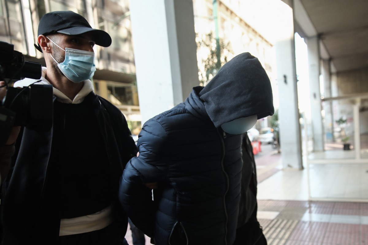 Προφυλακίστηκε ο 25χρονος Αλβανός για τη δολοφονία της 19χρονης στον Πειραιά