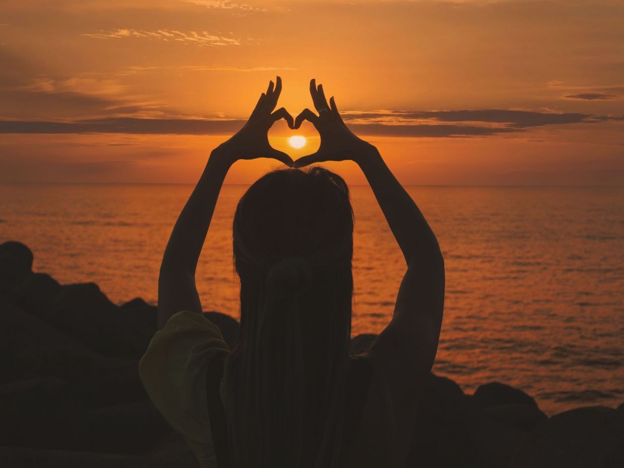 Έρευνα: Γιατί νιώθουμε τόσο όμορφα όταν ερωτευόμαστε;