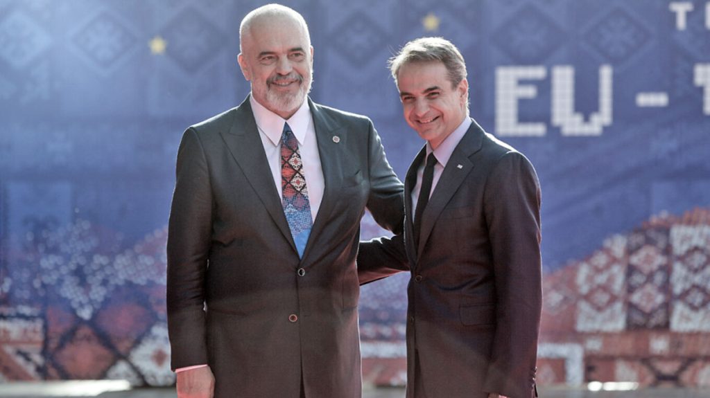 Ε.Ράμα: Μετά τα προσβλητικά σχόλια κατά της Ελλάδας, τώρα διαβουλεύεται με την Τουρκία (φωτό)