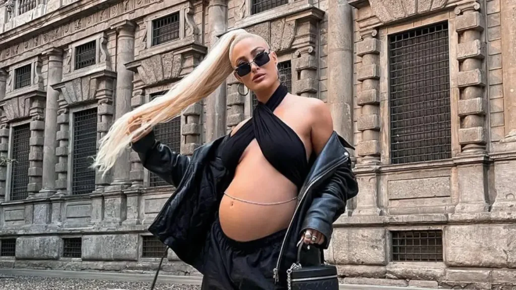 Ιωάννα Τούνη: Follower της «την είπε» για τη γυμνή κοιλιά της και εκείνη δεν κρατήθηκε και της απάντησε