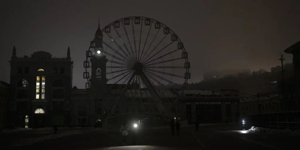 Νέες διακοπές ρεύματος στην Ουκρανία μετά τις ρωσικές επιθέσεις – Προσπάθειες αποκατάστασης του δικτύου