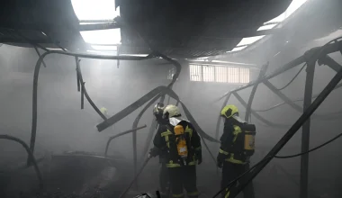 Ιδιοκτήτης του εργοστασίου που κάηκε στον Ασπρόπυργο: «Το έκαψαν οι Ρομά»