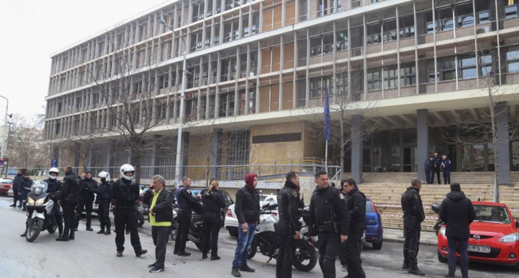 Θεσσαλονίκη: Τρία τηλεφωνήματα για βόμβα στα Δικαστήρια