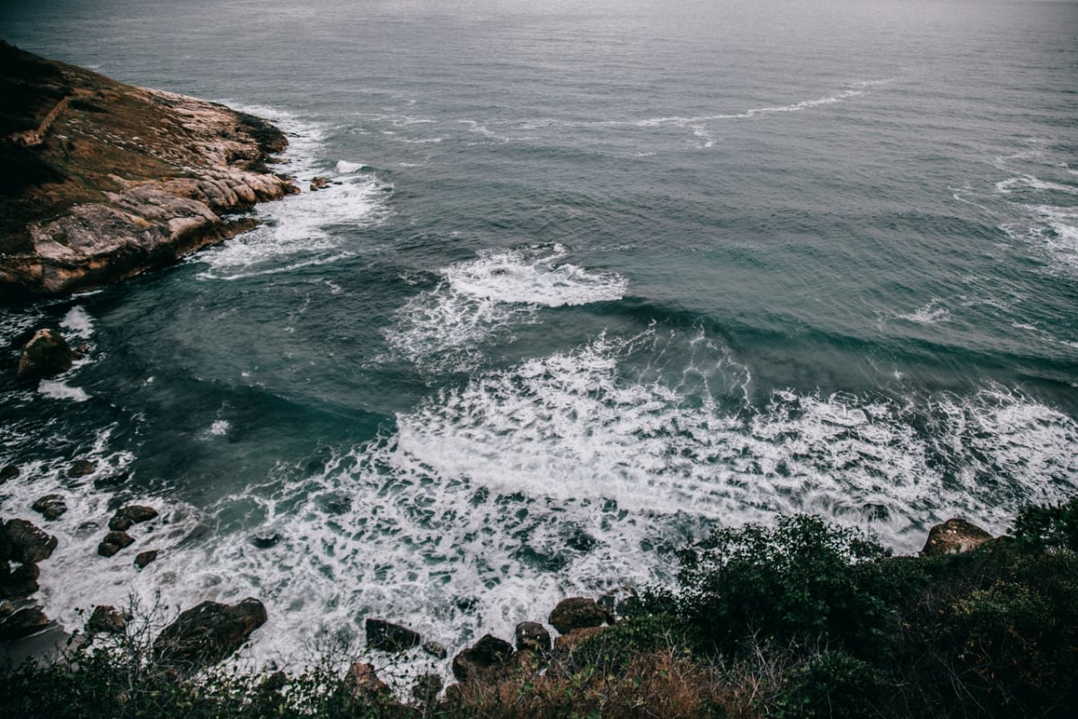 «Καμπανάκι» από τον Σ.Αρναούτογλου για την κακοκαιρία: Έως και τα 3,5 μέτρα θα φτάσουν τα κύματα