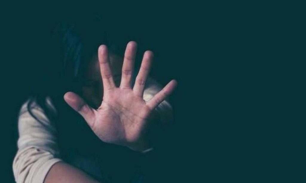 Τρόμος για 20χρονη σε συναυλία στην Κω: 34χρονος αλλοδαπός «κόλλησε» πάνω της το γυμνό του μόριο