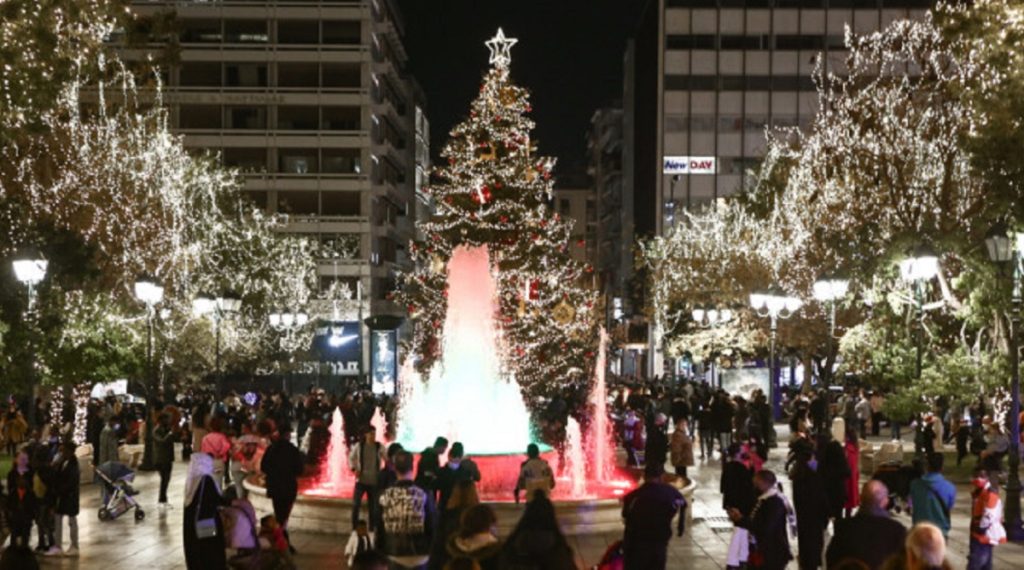 Ξεκινάει το εορταστικό ωράριο – Ανοιχτά αύριο τα καταστήματα