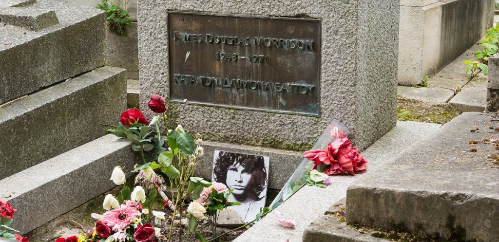 Γιατί στον τάφο του Τζιμ Μόρισον υπάρχει στα ελληνικά η φράση «Κατά τον δαίμονα εαυτού»; (φωτό-βίντεο)