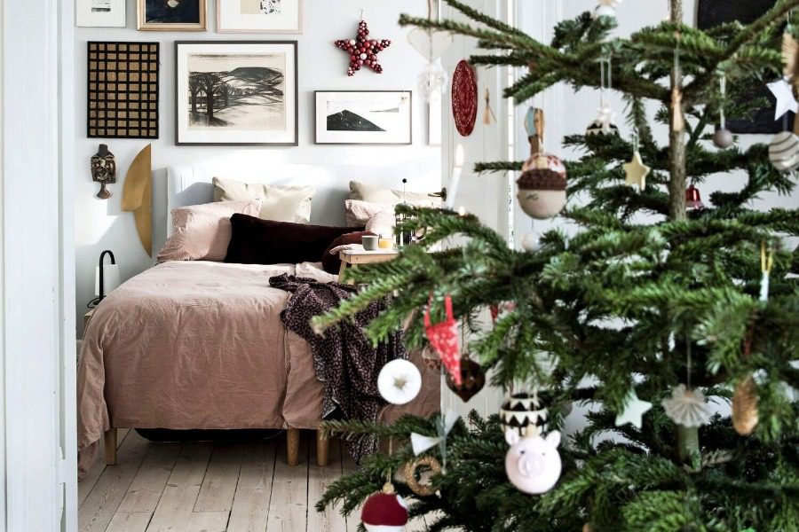 Ο ξεχωριστός τρόπος που στολίζουν οι Σκανδιναβοί τα σπίτια τους για τα Χριστούγεννα