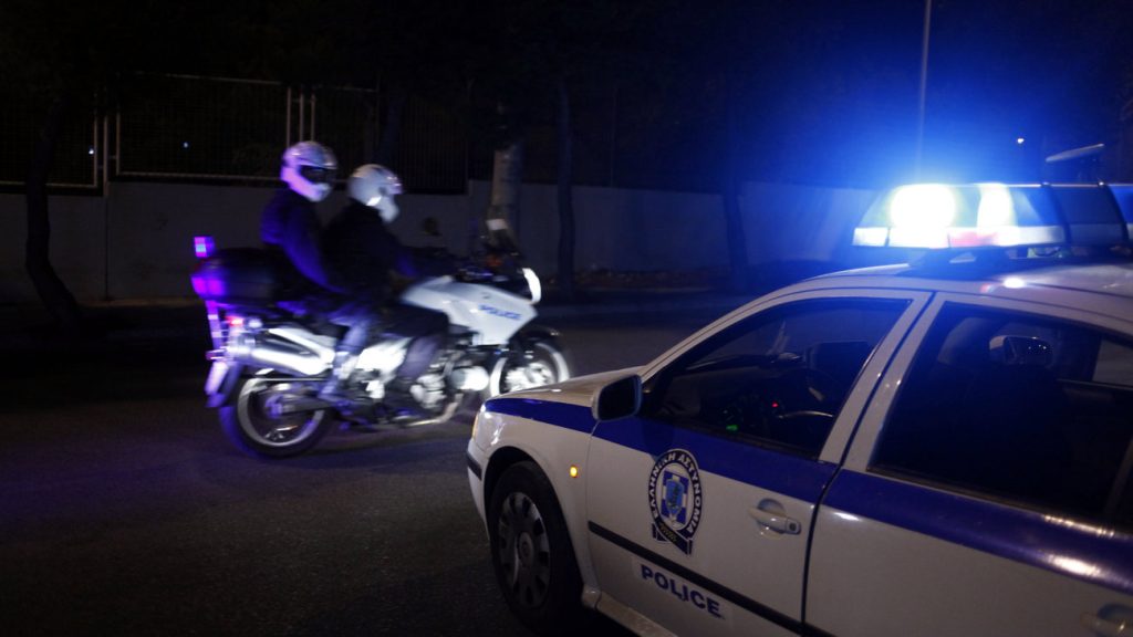 Θεσσαλονίκη: Οδηγός εμβόλισε έξι αυτοκίνητα – Κλείδωσε το αμάξι και… έγινε «καπνός»
