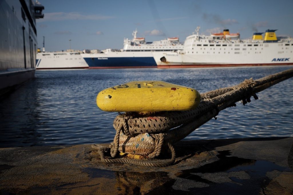 Αυτοί είναι οι ναυτικοί που δικαιούνται επίδομα Χριστουγέννων ύψους 400 ευρώ