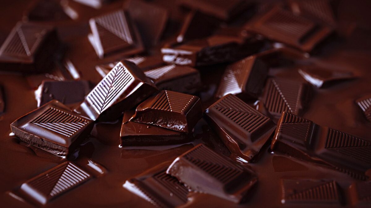 Αυτά είναι τα οφέλη της μαύρης σοκολάτας για την υγεία – Πως βοηθάει στην απώλεια βάρους