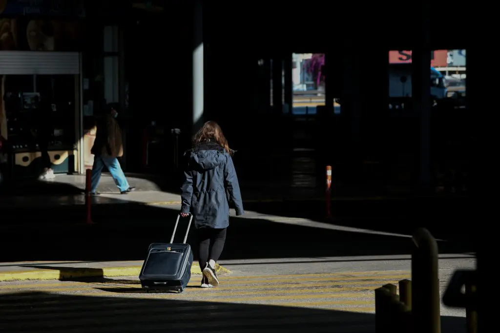 «Κλείδωσε» έκπτωση 50% για μετακινήσεις εκπαιδευτικών τα Χριστούγεννα – Ποιοι τη δικαιούνται