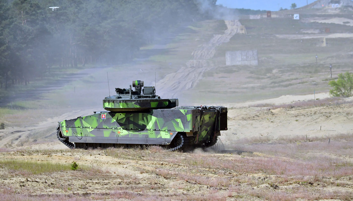 Η Σλοβακία υπέγραψε συμφωνία με τη Σουηδία για 152 τεθωρακισμένα οχήματα μάχης CV-9035 Mk.4