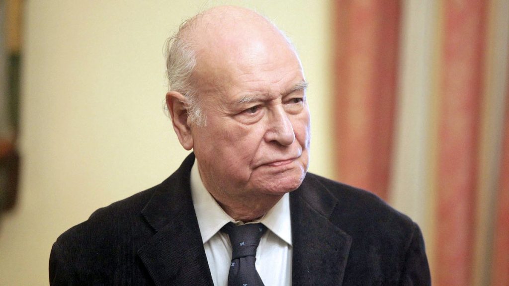 ΕΣΗΕΑ για Διακογιάννη: «Η φωνή που έγινε τραγούδι στα στόματα φιλάθλων και μη σίγησε για πάντα»