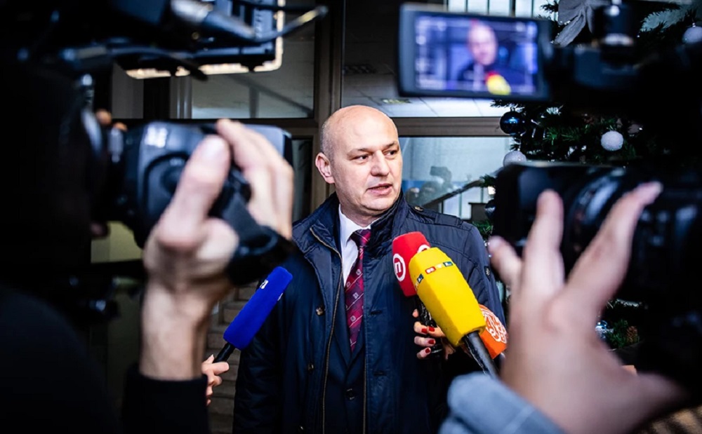 Ο Κροάτης ευρωβουλευτής που είπε «όχι» στην καθαίρεση της Ε.Καϊλή – Έχει ΜΚΟ για την καταπολέμηση της διαφθοράς