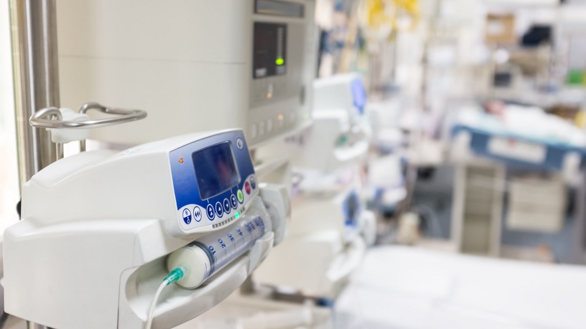 Συναγερμός για νέο ιό στη Βρετανία – 4χρονο κοριτσάκι νεκρό