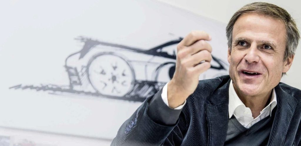 H VW ποντάρει στον σχεδιαστή της Porsche για τη νέα της εικόνα