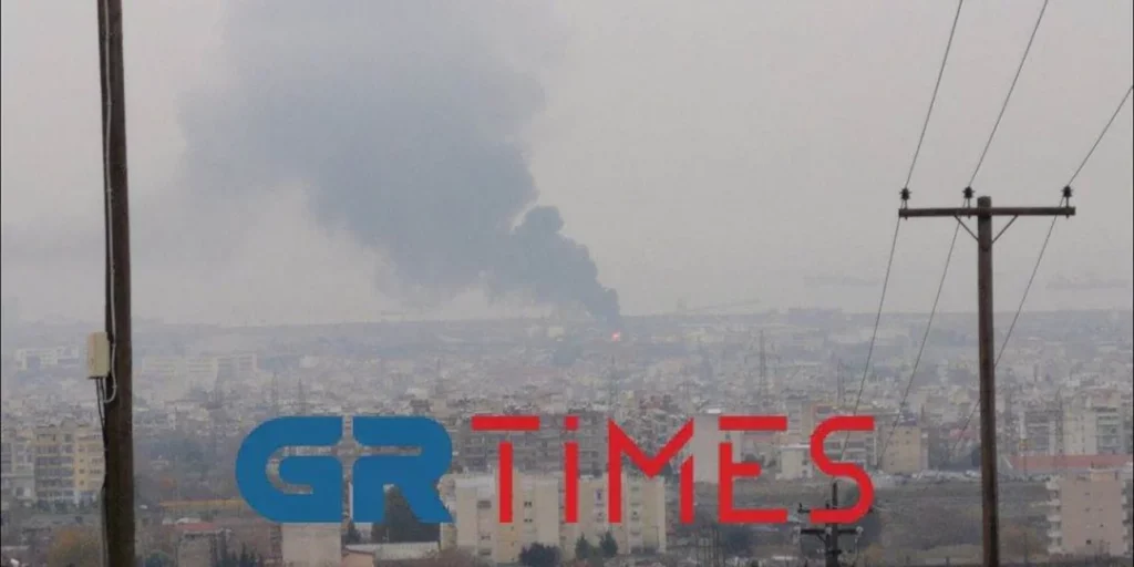 Θεσσαλονίκη: Φωτιά στο Καλοχώρι – Στο σημείο επιχειρεί η πυροσβεστική