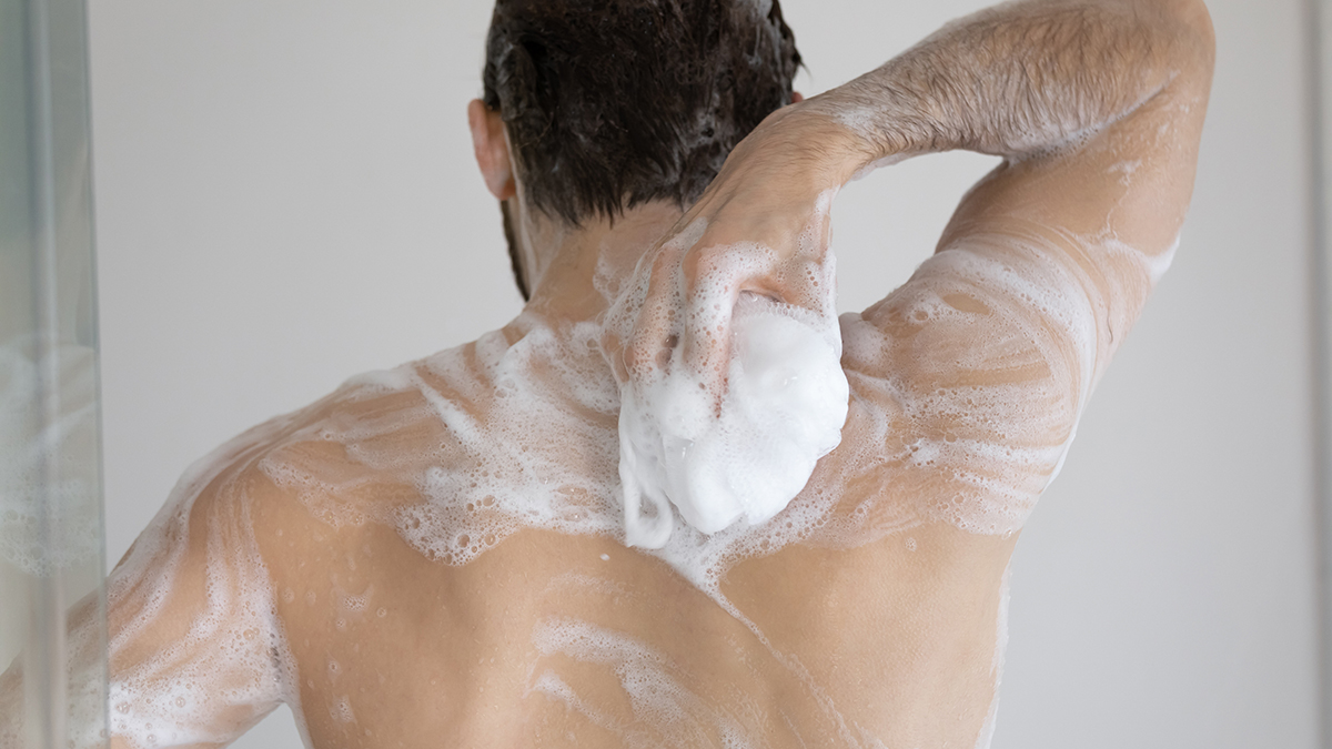 Σουηδία: «Κάντε ντους σε 4 λεπτά» – Έβαλαν αδιάβροχες κλεψύδρες στις μπανιέρες των ενοίκων