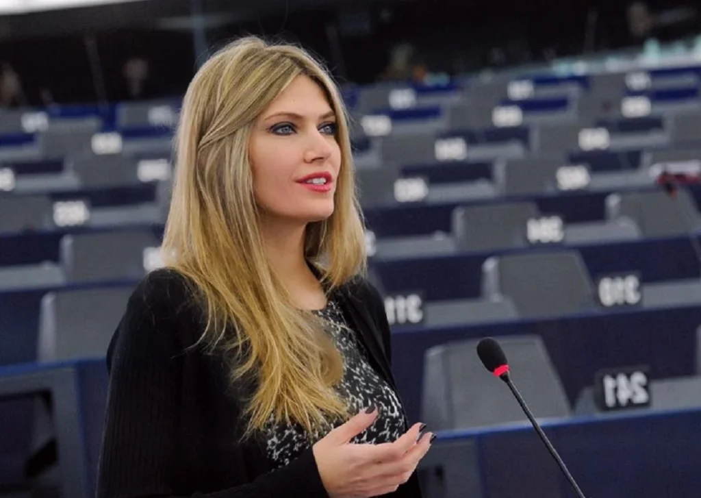 Εκπρόσωπο Τύπου του Κατάρ αποκαλούσαν  ευρωβουλευτές την Εύα Καϊλή