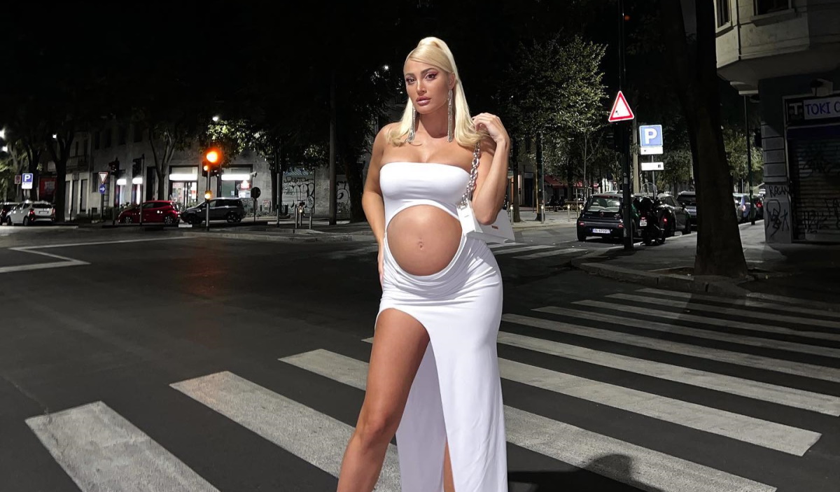 Η Ιωάννα Τούνη φωτογραφήθηκε ολόγυμνη στον ένατο μήνα της εγκυμοσύνης (φώτο)