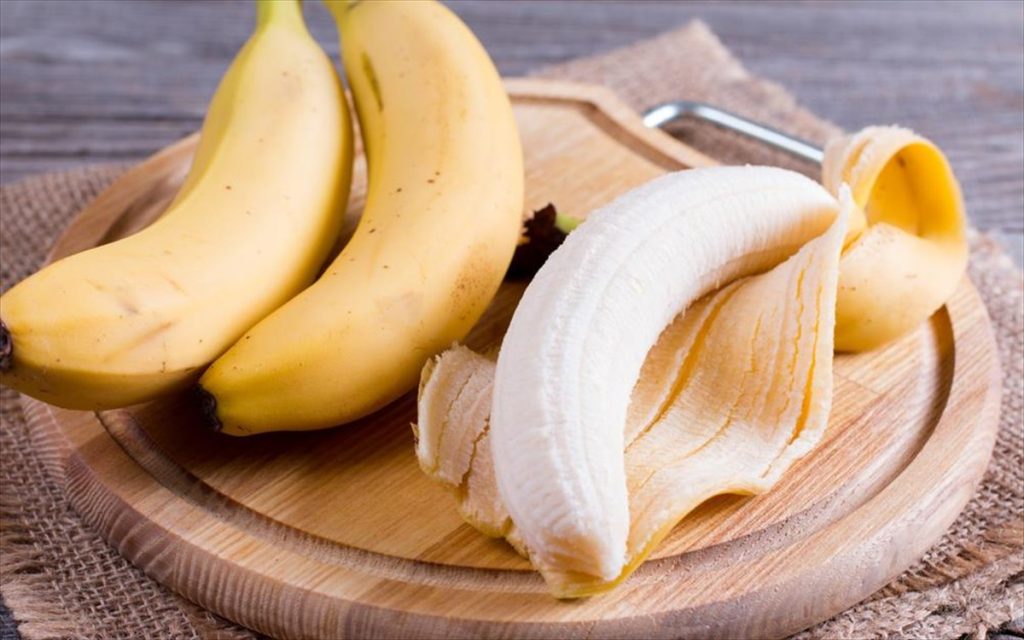 Μην τις πετάτε: Άγνωστες χρήσεις της… μπανανόφλουδας που πρέπει να γνωρίζετε