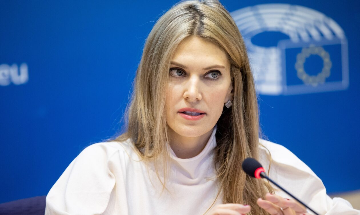 Εύα Καϊλή: Αυτά τα πράγματα περιείχε η βαλίτσα του πατέρα της