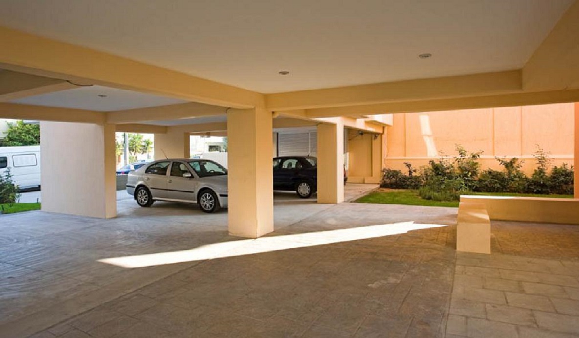 Νέα ρύθμιση «ξεμπλοκάρει» την πώληση των θέσεων πάρκινγκ στις πυλωτές πολυκατοικιών