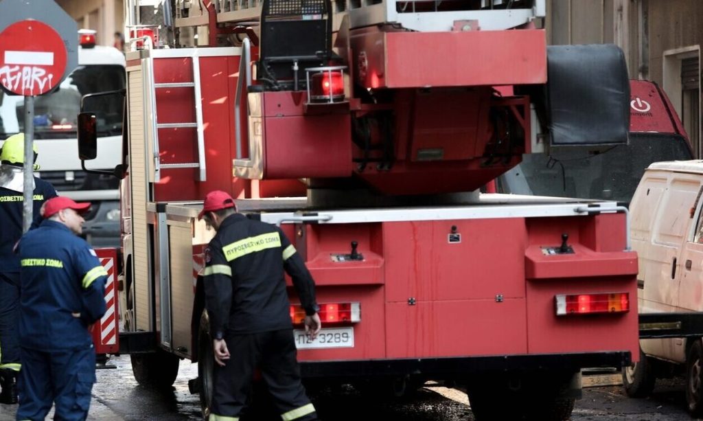 Φωτιά σε διαμέρισμα στο Ελληνικό – Δεν υπάρχουν εγκλωβισμένοι (upd)