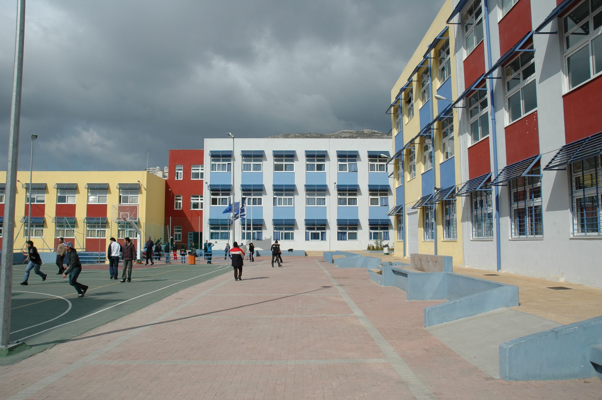 Θεσσαλονίκη: Φάρσες τα τηλεφωνήματα για βόμβα σε σχολεία (upd)