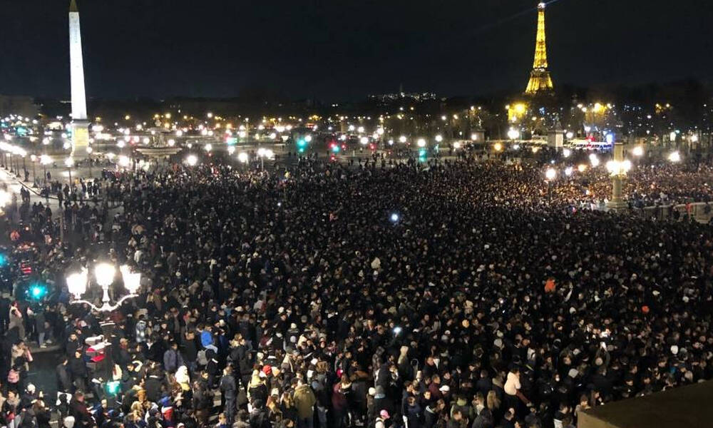 Μουντιάλ 2022: Χιλιάδες οπαδοί αποθέωσαν την Εθνική Γαλλίας στο Παρίσι (βίντεο)