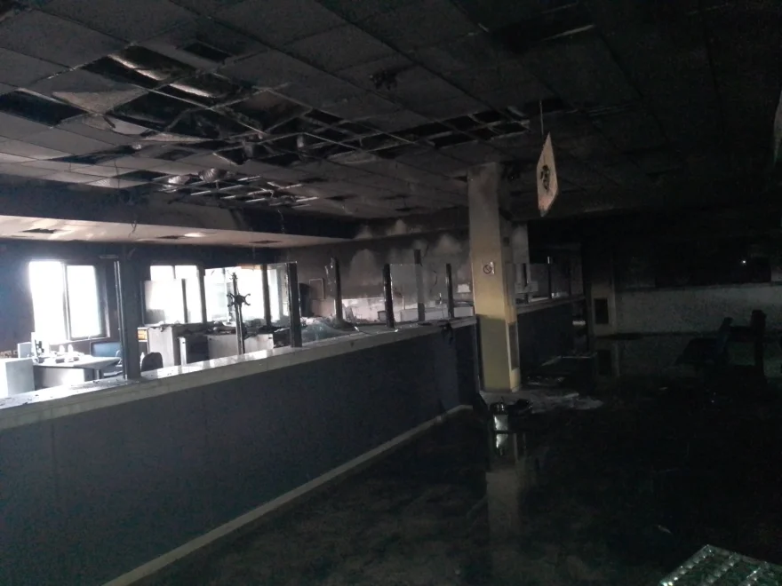 Ηράκλειο: Ζημιές 15.000 ευρώ από τη φωτιά στην εφορία