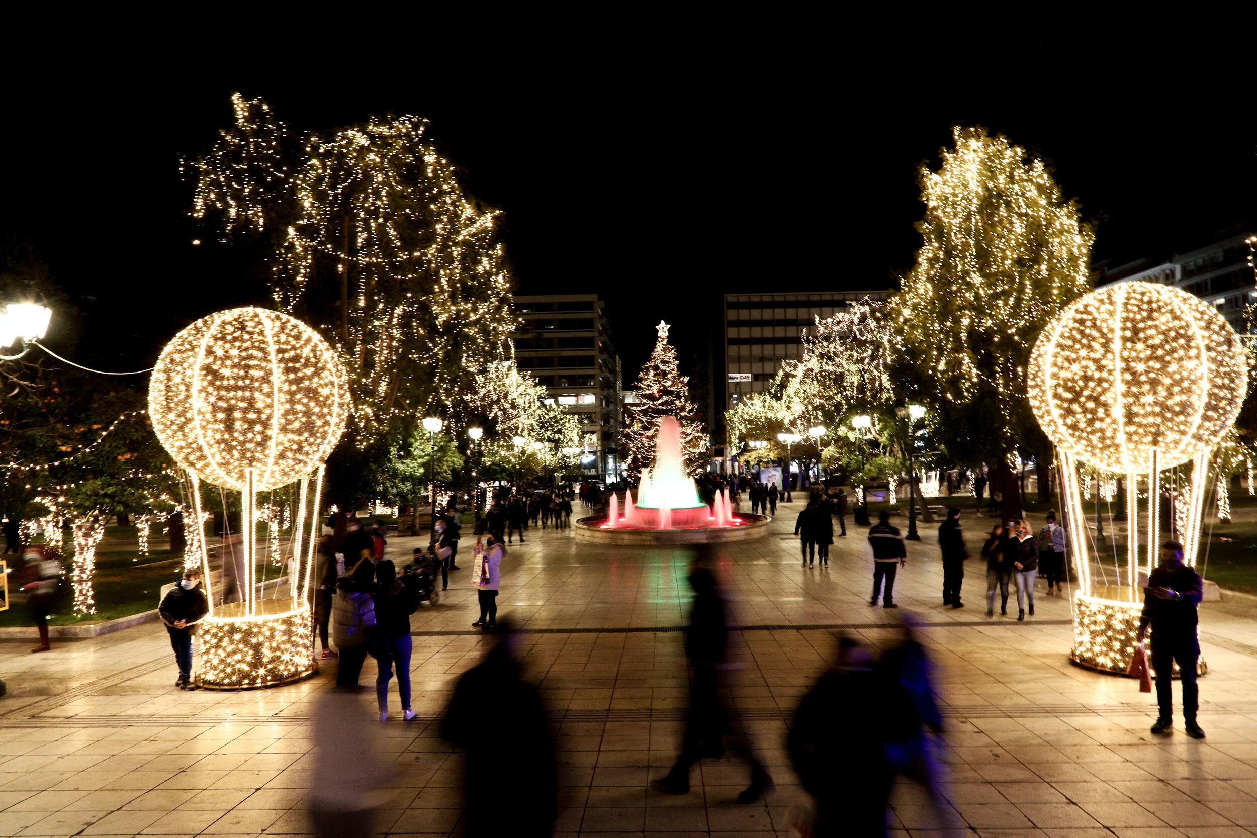 Ακρίβεια: 7 στους 10 θα ξοδέψουν λιγότερα φέτος τα Χριστούγεννα