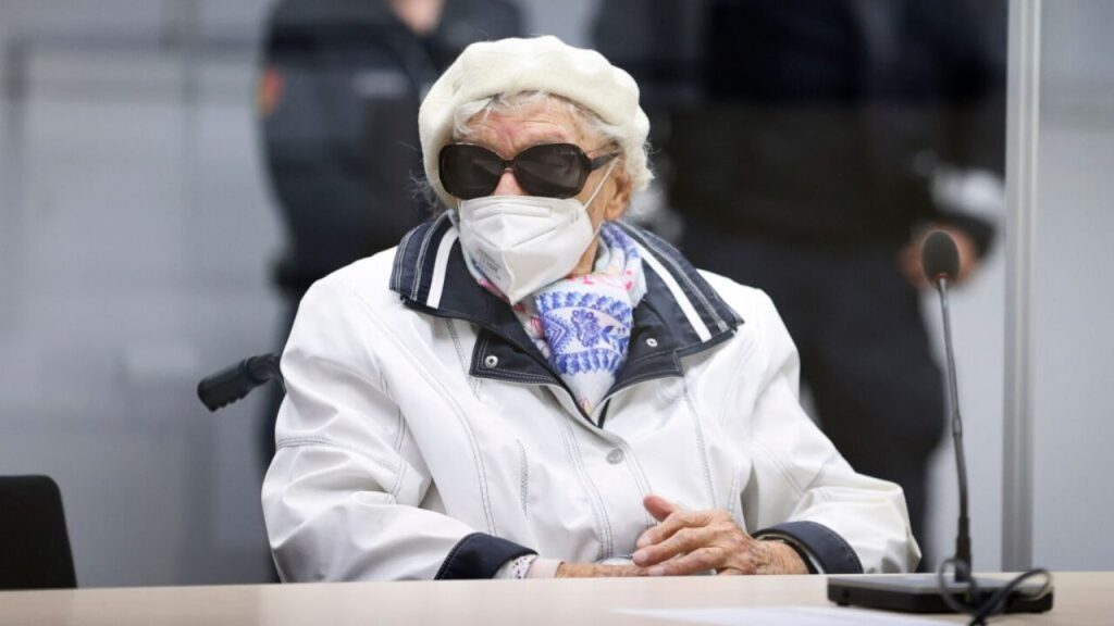 Γερμανία: 97χρονη καταδικάστηκε για ναζιστικά εγκλήματα πολέμου – Ήταν δακτυλογράφος των SS