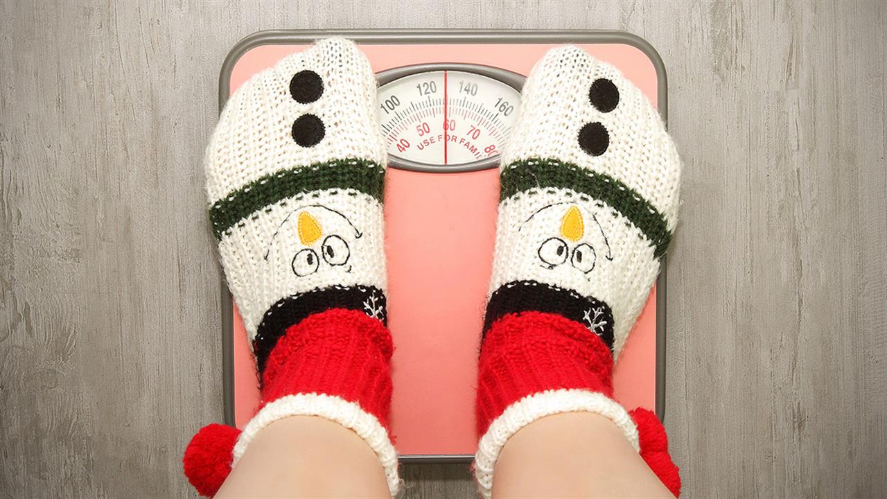 8 απλοί τρόποι για να μην πάρετε κιλά στις γιορτές