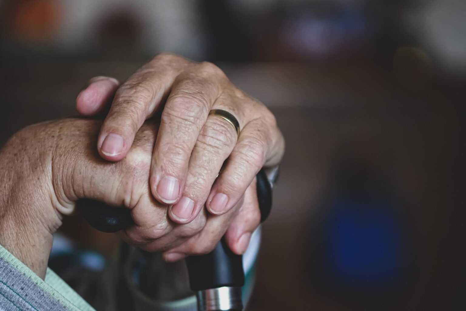 Ξάνθη: Προσέγγισε δυο ηλικιωμένους στο ΑΤΜ και τους λήστεψε